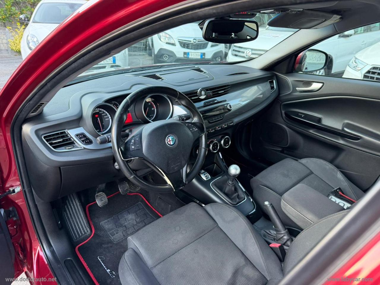 ALFA ROMEO Giulietta 1.6 JTDm-2 105 CV Distinctive