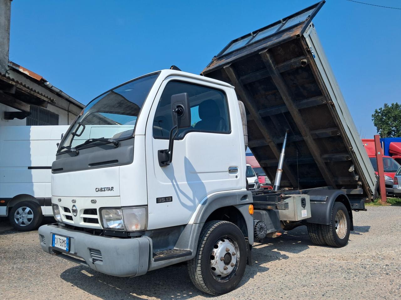 CABSTAR 3.0 RIBALTABILE TRILATERALE