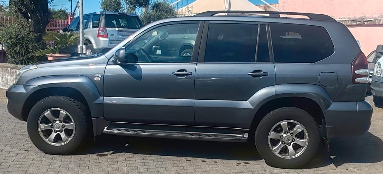 Toyota Land Cruiser 3.0 D4-D aut. 5 porte