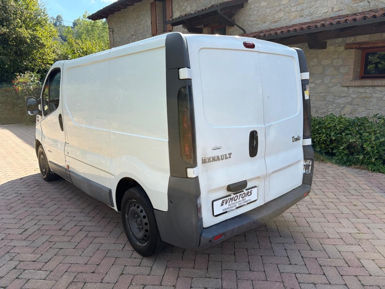 Renault Trafic T27 1.9 dCi/100PC-TN Furg.Confort