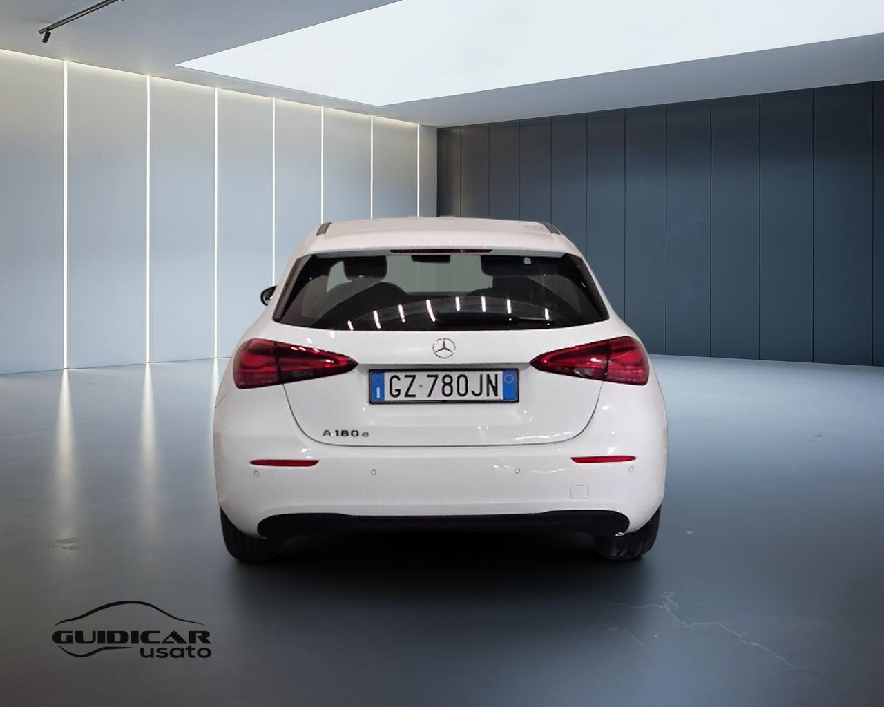 Mercedes-Benz Classe A - W177 2023 - A 180 d Advanced auto