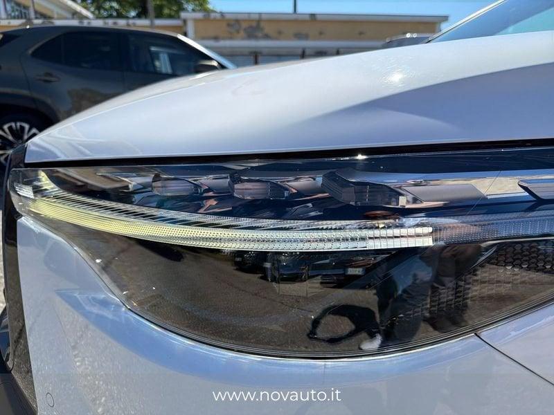 Toyota Corolla Cross 2.0H (197 CV) E-CVT Lounge Light 4WD