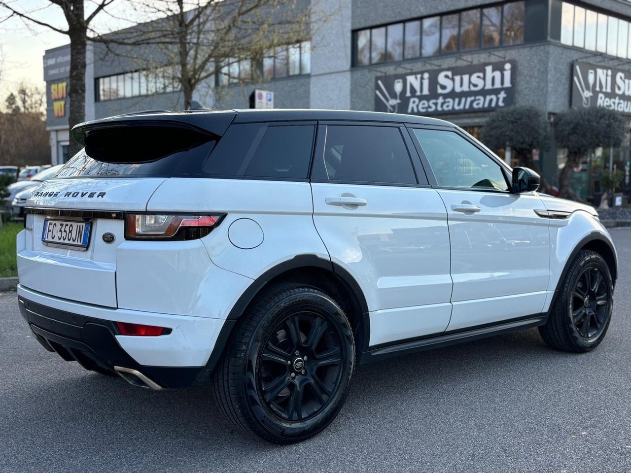 Land Rover Evoque 2.0 TD4 180 CV 5p. SE Dynamic