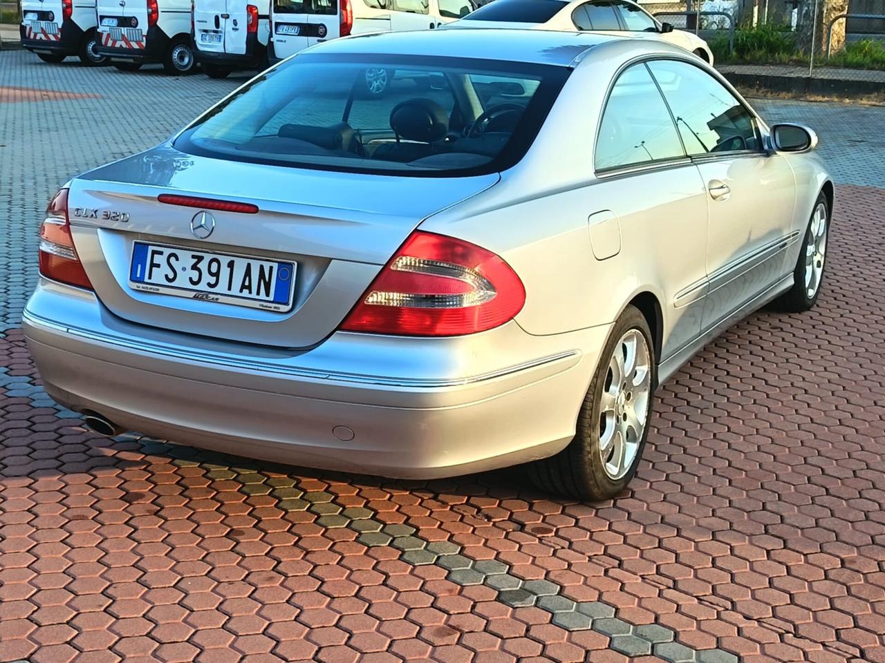 Mercedes-benz CLK 320 cat Elegance