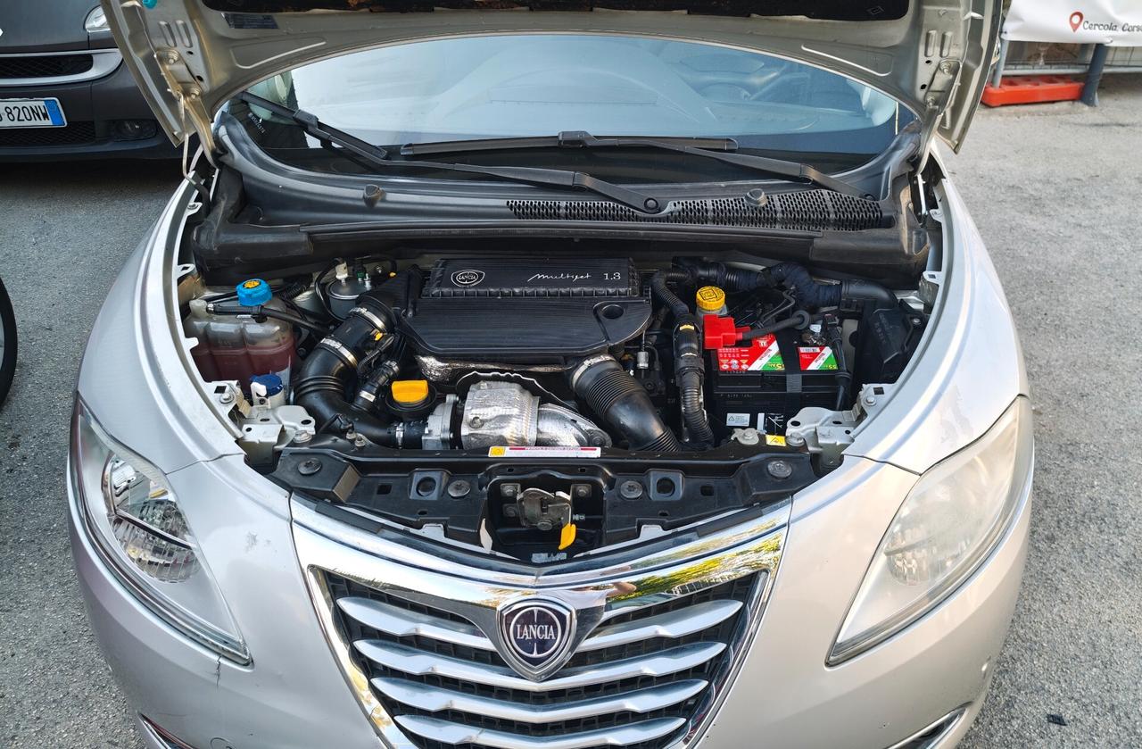 Lancia Ypsilon 1.3 MJT 95 CVfull Platinum tetto apribile