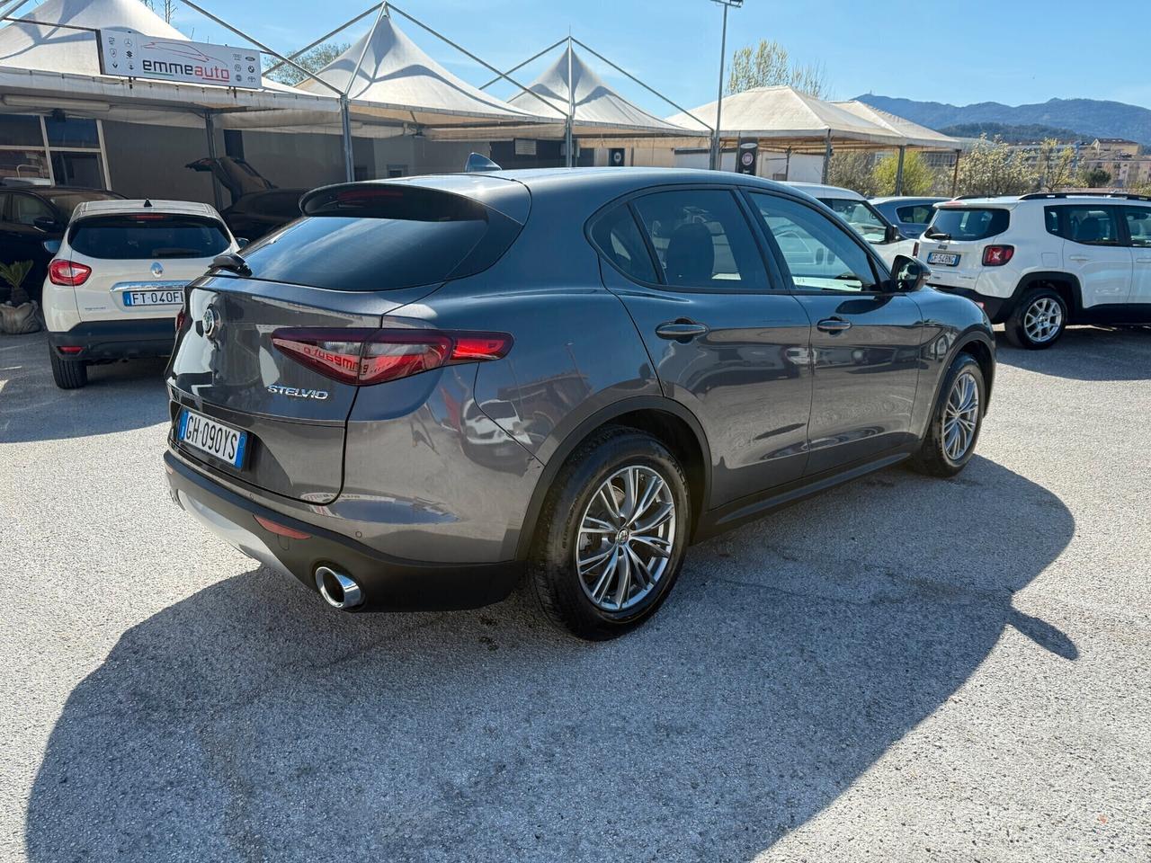 Alfa Romeo Stelvio 2.2 Turbodiesel 160 CV AT8 RWD Business