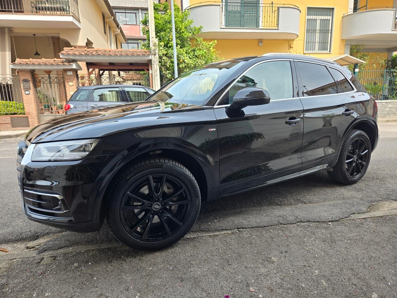 Audi Q5 40 TDI quattro S tronic line plus