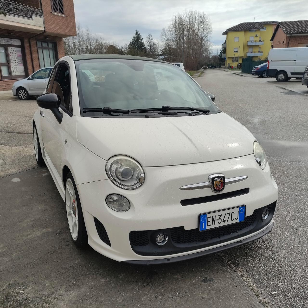 Abarth 500 C 1.4 Turbo T-Jet