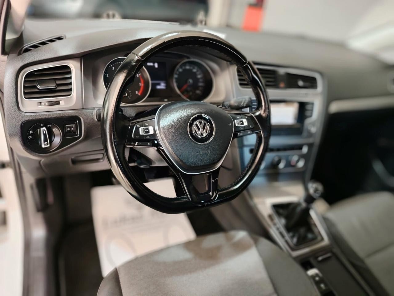 Volkswagen Golf 1.4 benzina metano