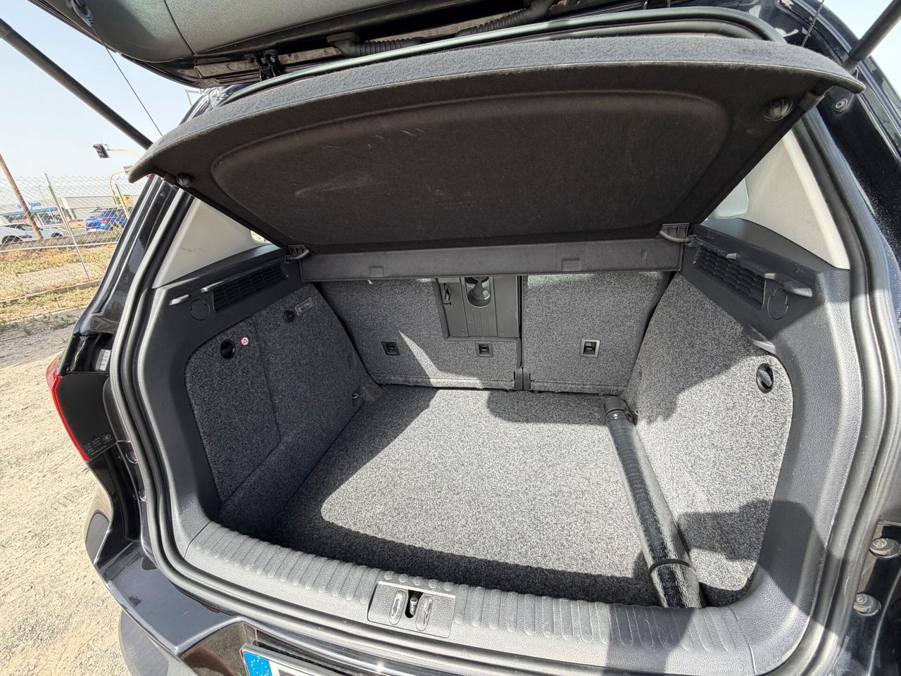 VOLKSWAGEN Tiguan 2.0 TDI 110cv Cross GARANTITA