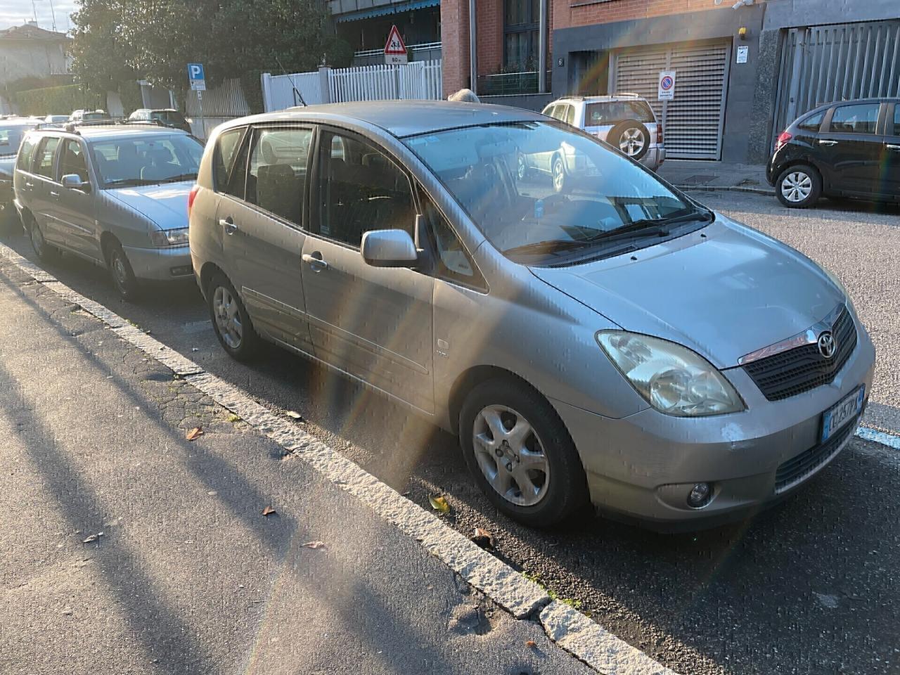 Toyota Corolla Verso 1.6 16V