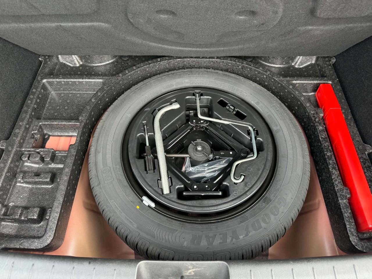 Fiat Tipo 1.3 Mjt 95CV CITY CROSS RETRO CARPLAY