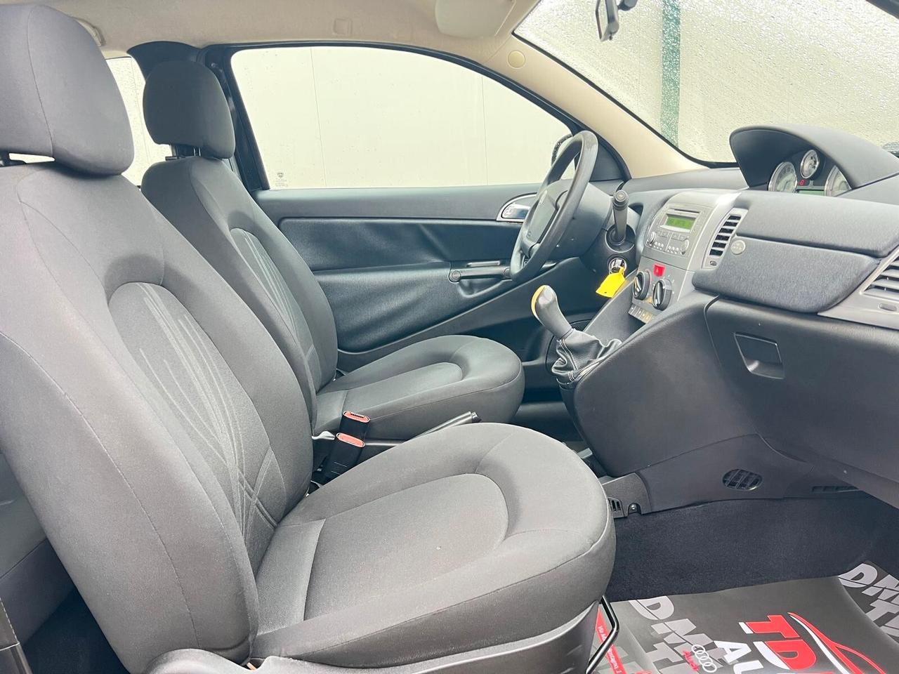 Lancia Ypsilon 1.3 mjt 75 cv