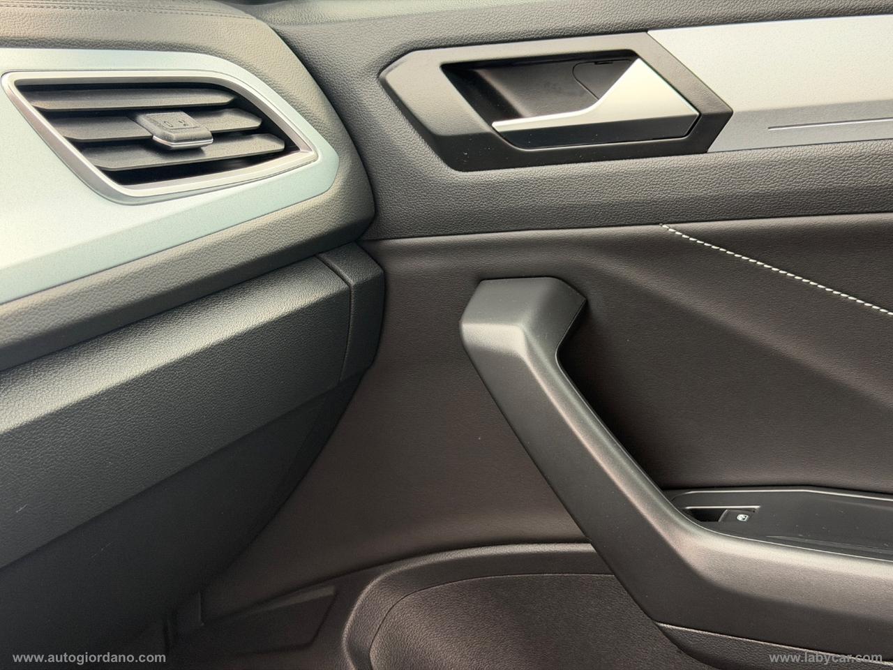 VOLKSWAGEN T-Roc 1.0 TSI Style