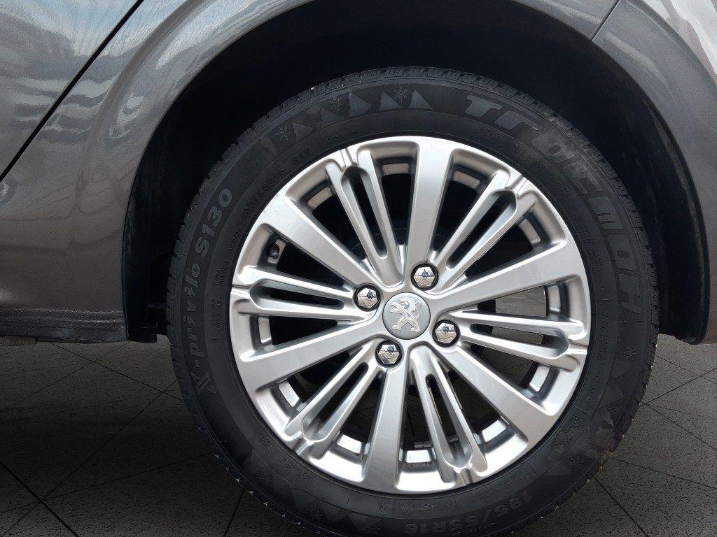Peugeot 208 1° serie PureTech 82 5 porte Allure