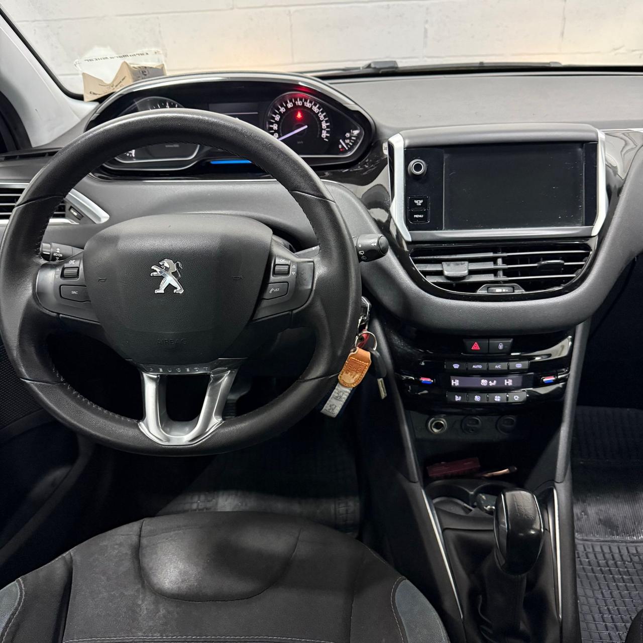 Peugeot 208 1.4 HDi 68 CV 5 porte Allure NEOPATENTATI