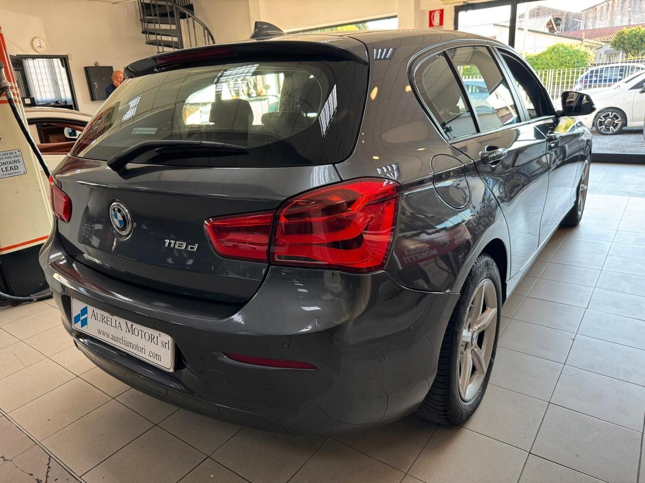 Bmw 118 118d 5p. Advantage FULL OPTIONAL SUBITO DISPONIBILE