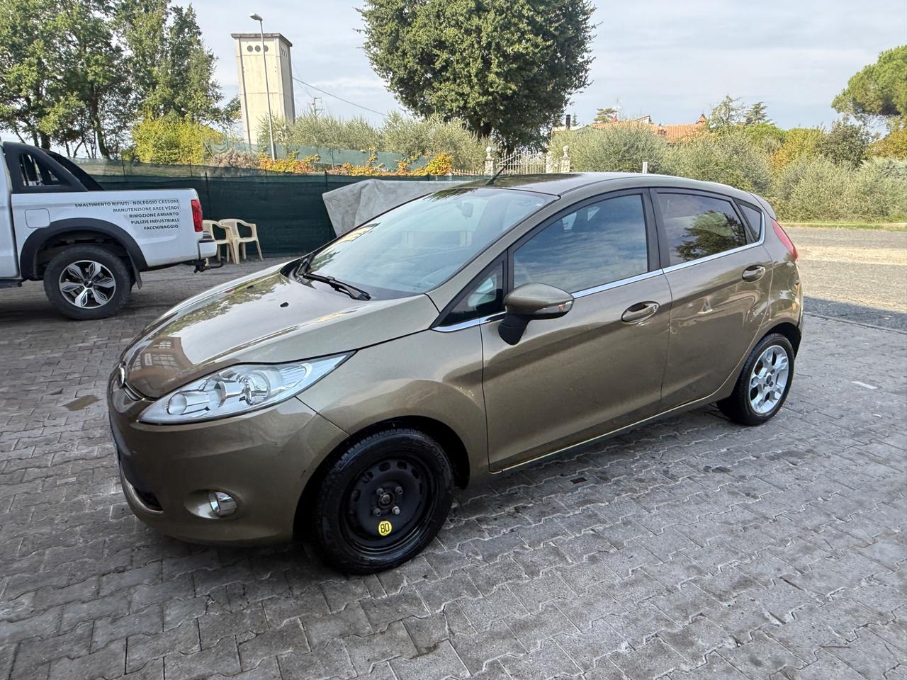 Ford Fiesta Ikon 1.4 TDCi 70CV 5 porte