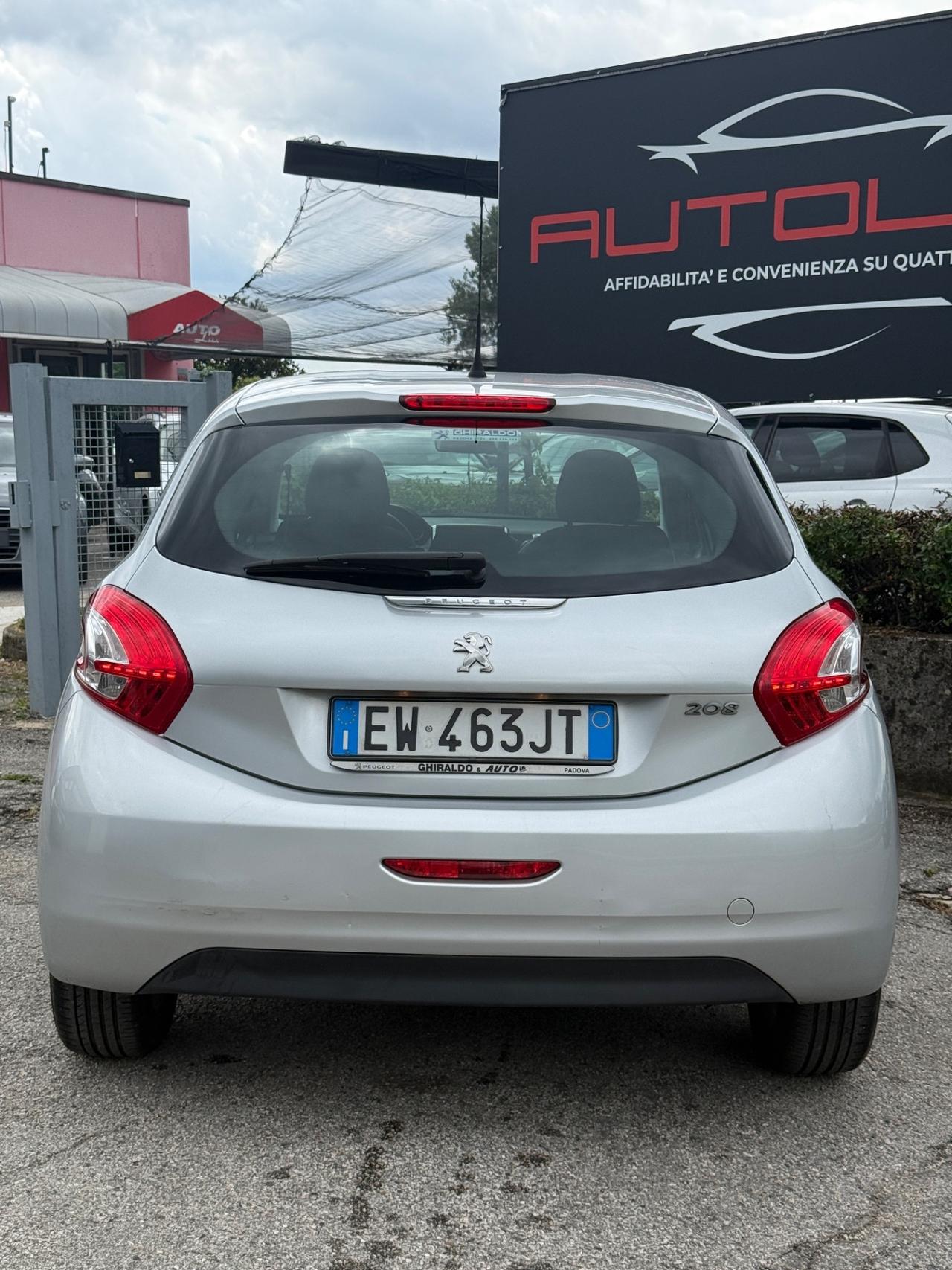 Peugeot 208 1.4 HDi 68 CV 5 porte Allure