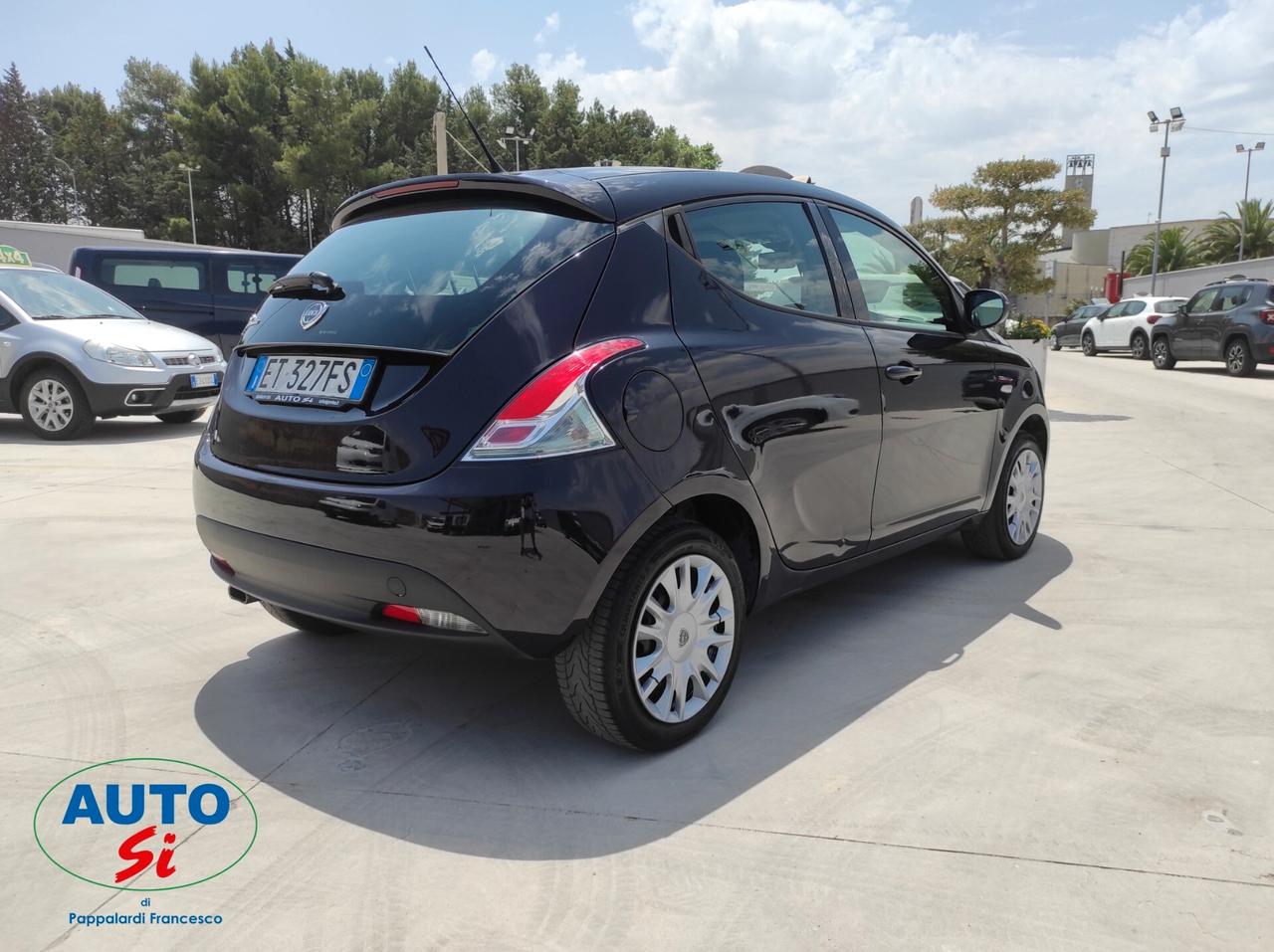 Lancia Ypsilon 1.2 Benz - 69cv NEOPATENTATI