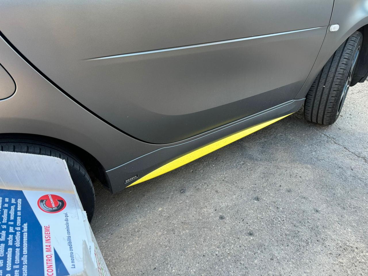 Smart ForTwo 90 0.9 Turbo twinamic Urbanrunner taylor made asphalthgold full