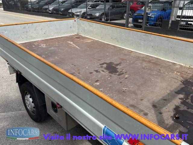 PEUGEOT Boxer 2.0 BlueHDi 130CV PM Cassonato + IVA