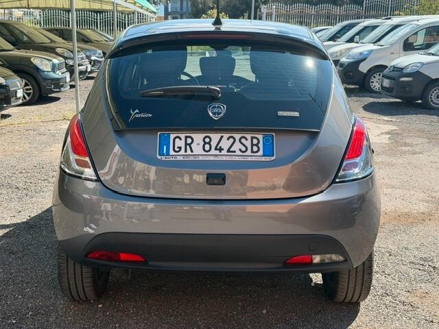 Lancia Ypsilon 1.0 FireFly 5 porte S&S Hybrid Gold Plus