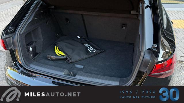 AUDI A3 40 TFSIe plug-in 140 km autonomia SONOS ACC