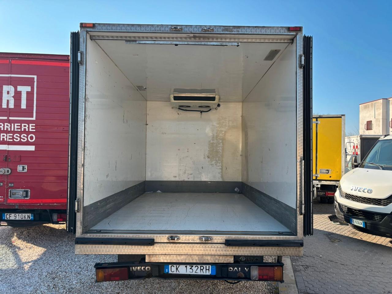 Iveco Daily 35C13 2.8 TD – 130 CV – Isotermico con Gruppo Frigo Thermo King