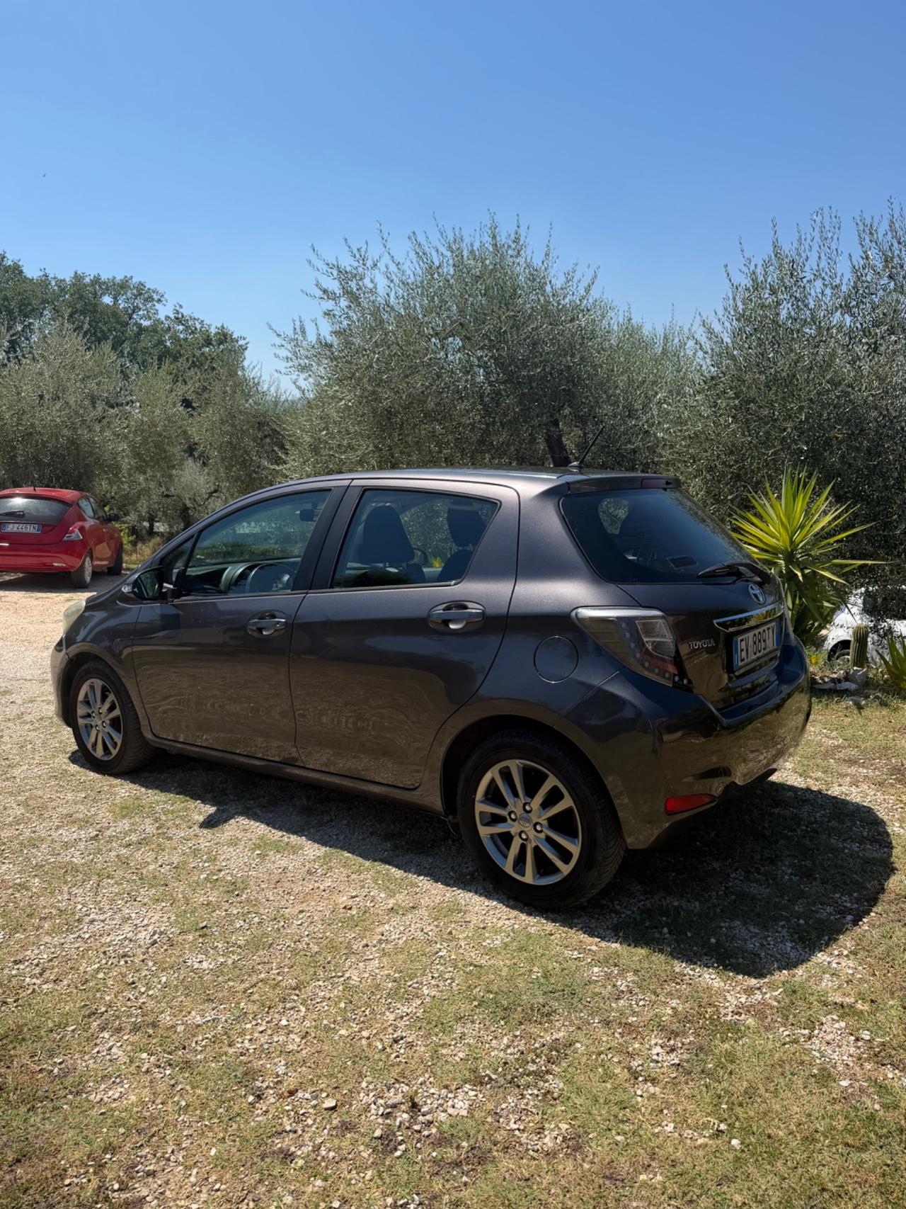Toyota Yaris 1.0 5 porte Lounge