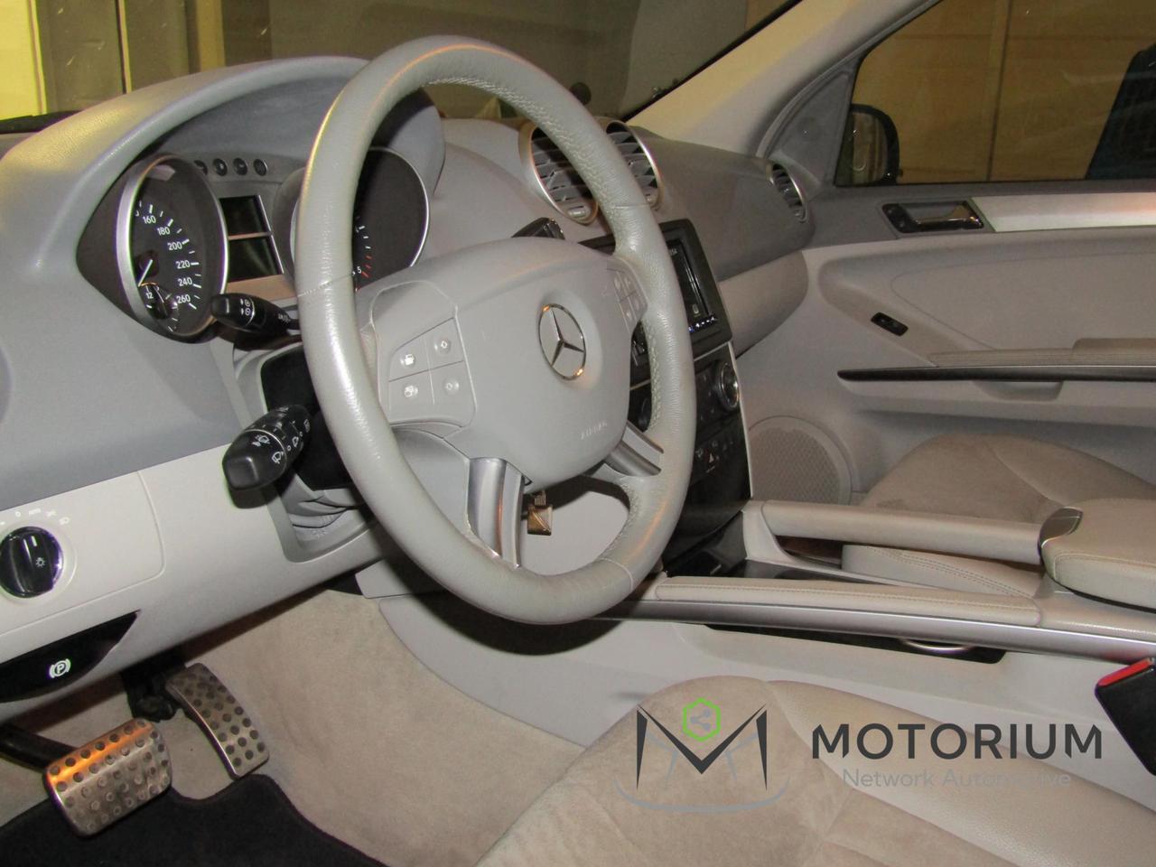 Mercedes-Benz ML 320 CDI 3.0 sport 224cv 4matic G-tronic FARI LED