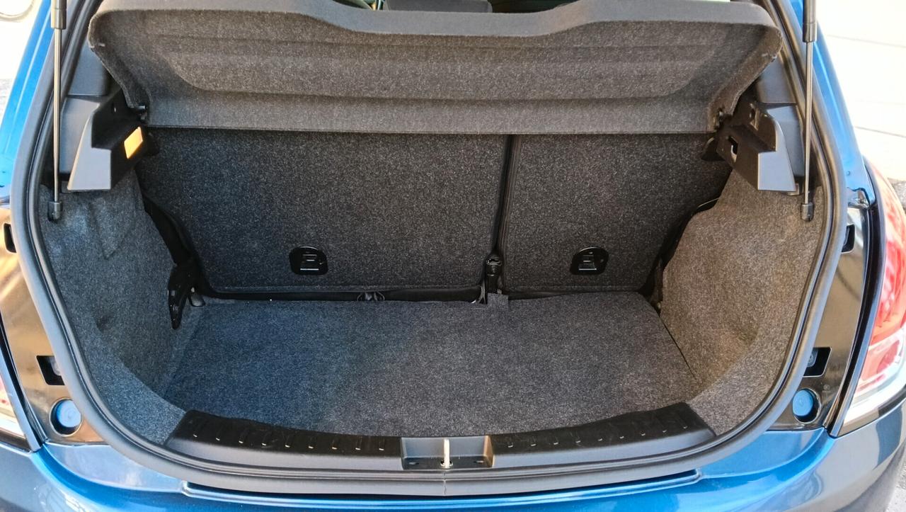 LANCIA YPSILON 1.0 HYBRID- GARANZIA FULL