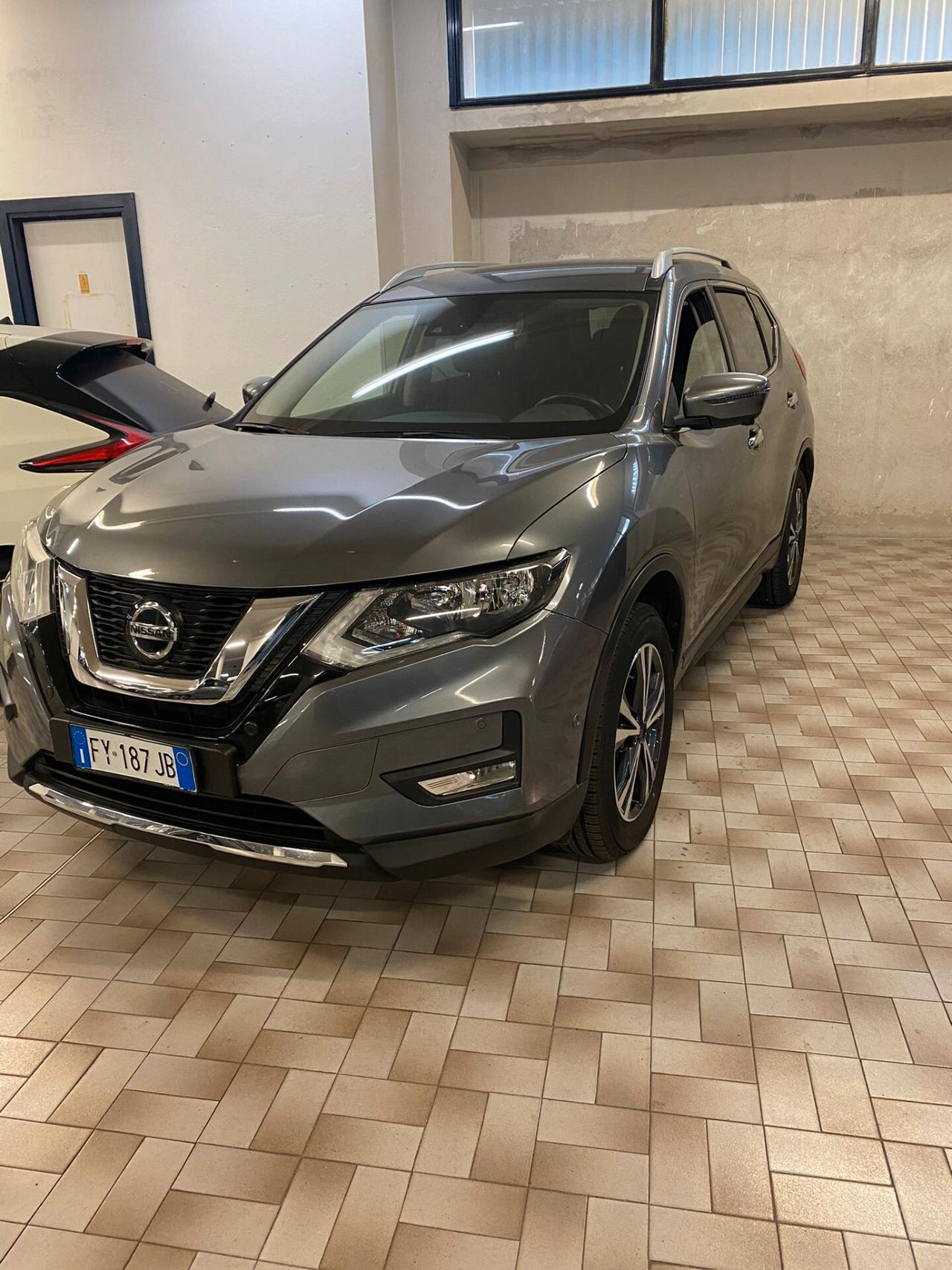 Nissan X-Trail dCi 150 2WD N-Connecta