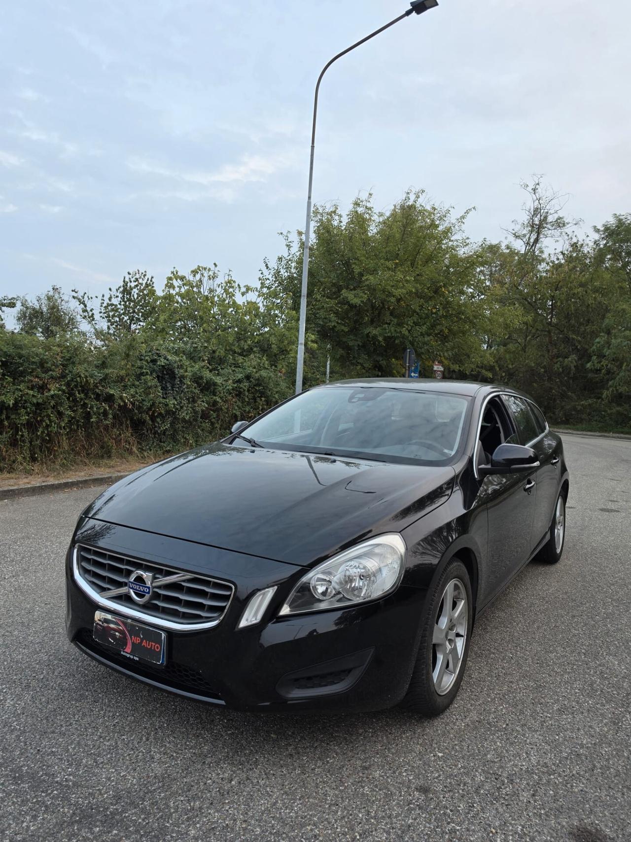 Volvo V60 D3 Geartronic Summum