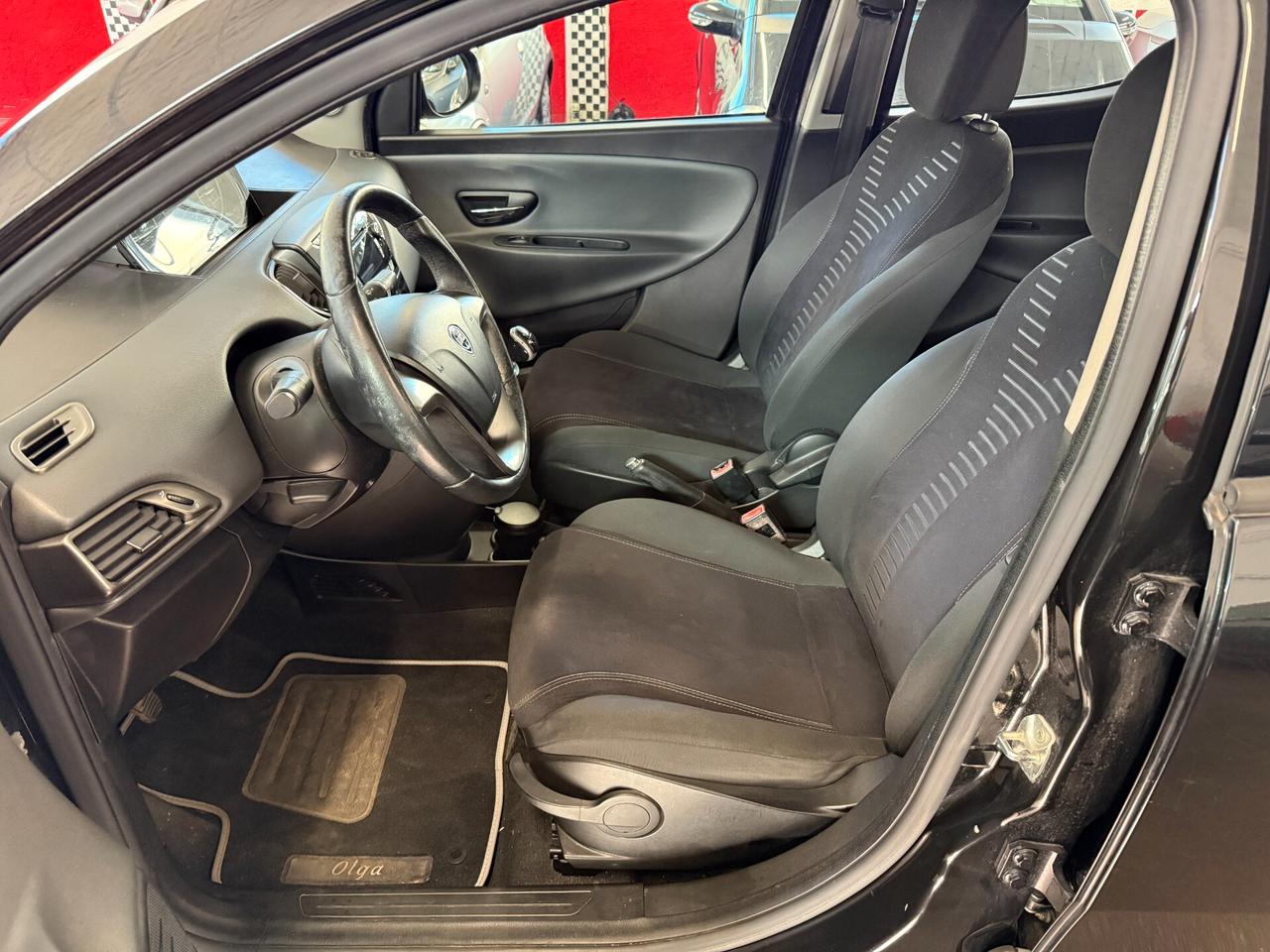 Lancia Ypsilon 1.2 69 CV CINGHIA OK - NEOPATENTATI