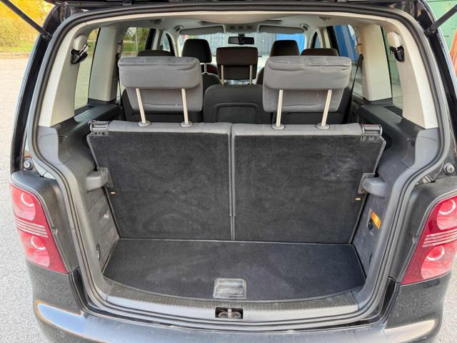 VOLKSWAGEN Touran 2.0TDI Highline senza nessun lavoro da fare