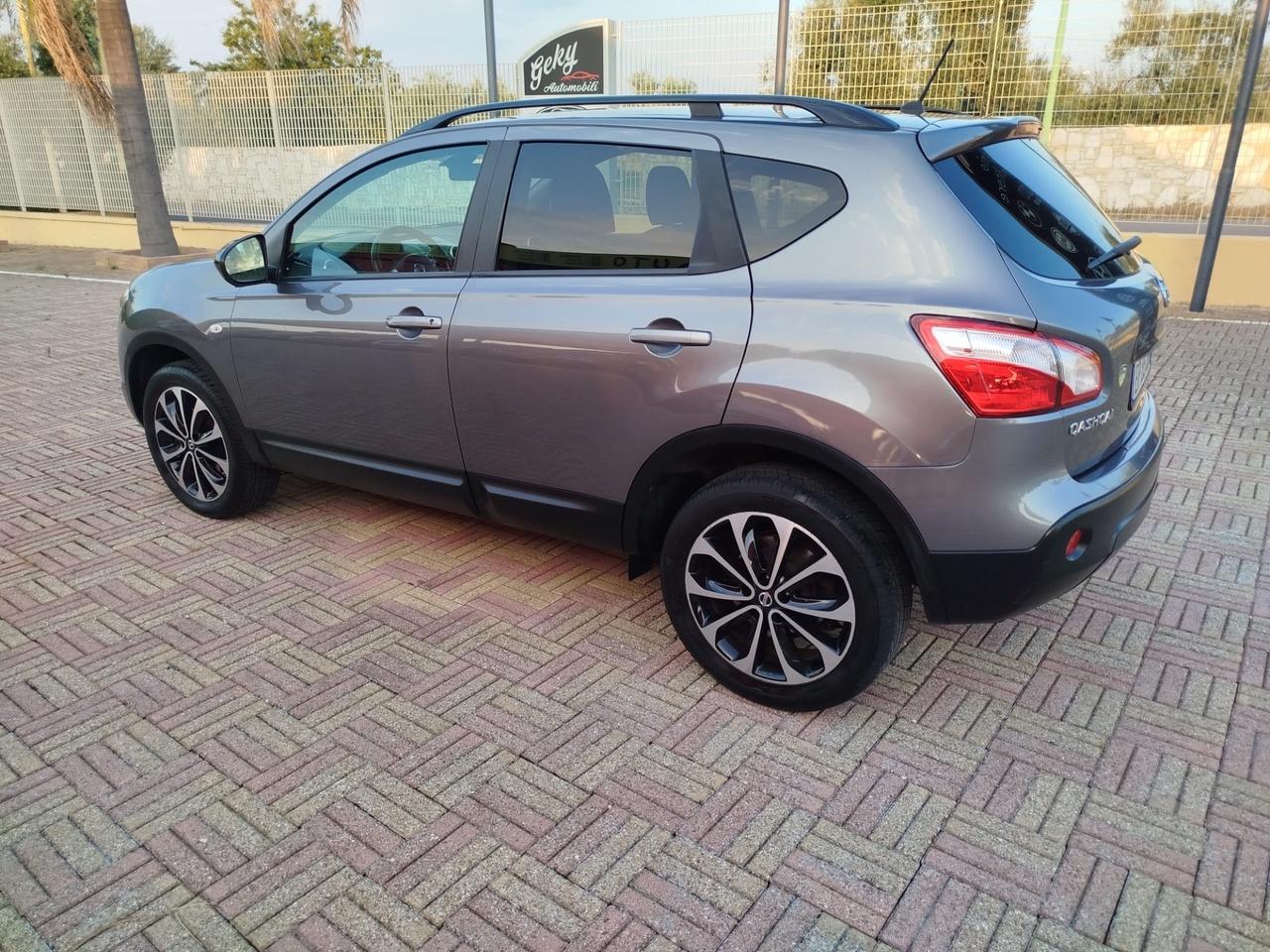 Nissan Qashqai 1.6 dCi DPF Tekna