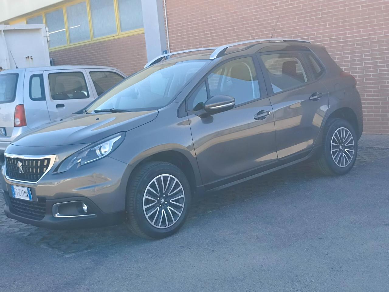 PEUGEOT 2008 1.5 DIESEL 102 cv 11/2018 1 PROP. KM 83.000