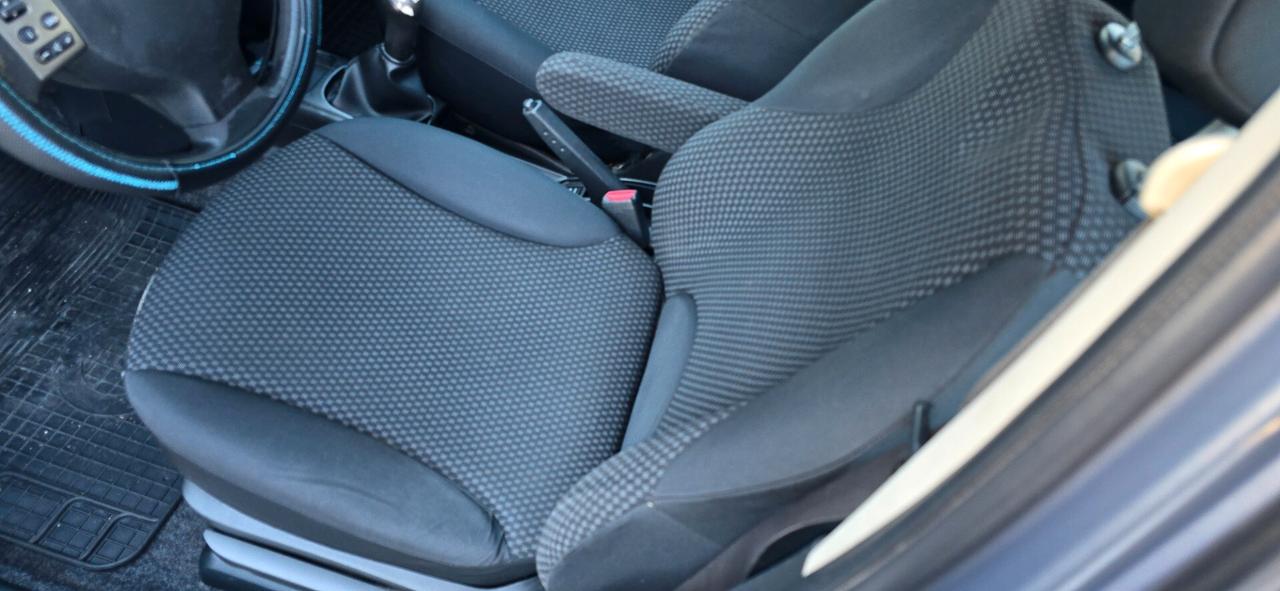 Nissan Note 1.4 16V Visia perfetta nessun lavoro da fare