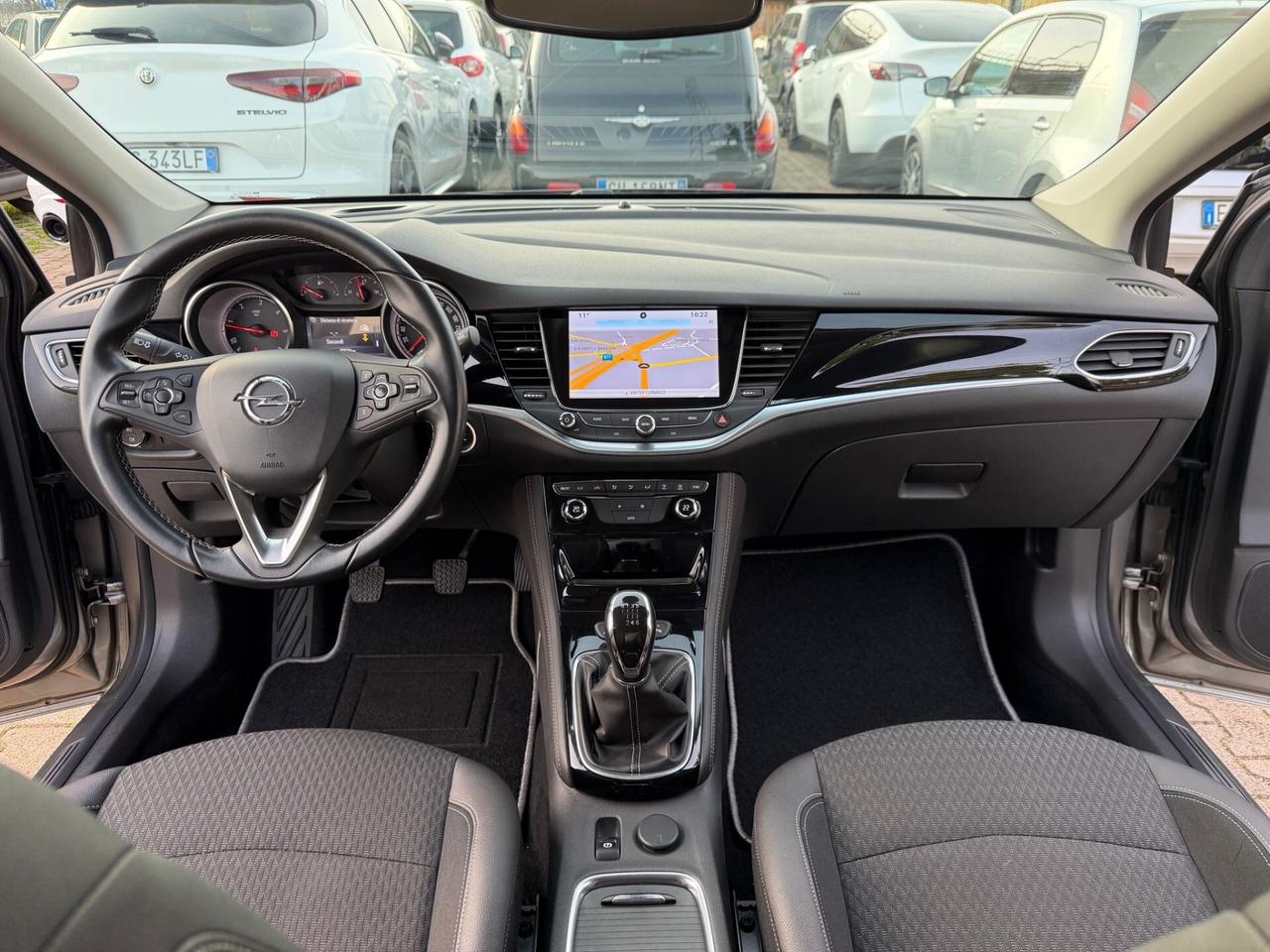 Opel Astra 1.6 CDTi 110CV AUTOMATICA NAVIGA CRUISE CAMERA OK NEOPATENTATI