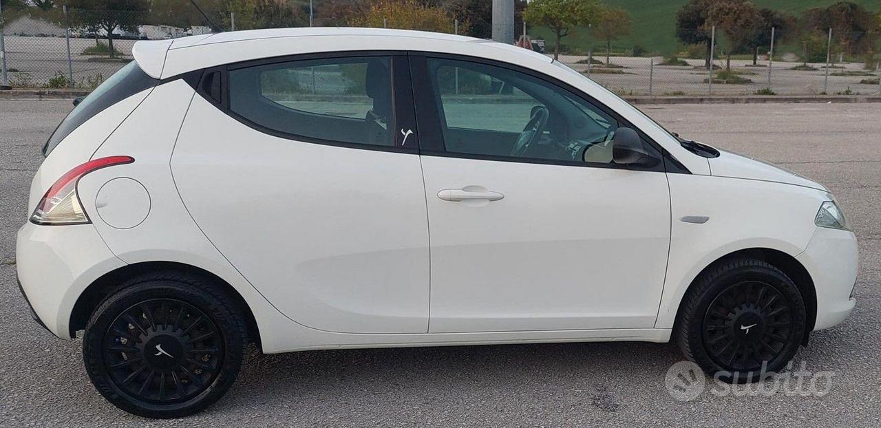 LANCIA YPSILON - 1.2 BENZINA - UNICO PROPRIETARIO