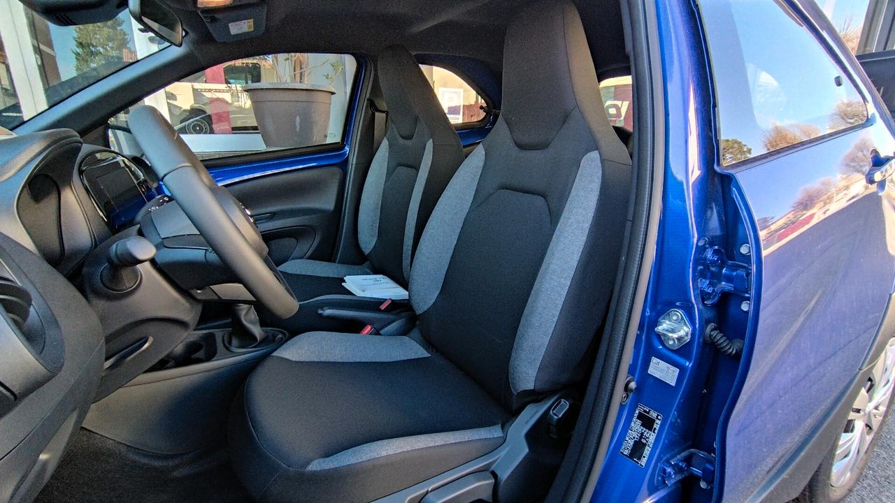 Toyota Aygo X 1.0 VVT-i 72 CV 5 porte JBL Special Edition