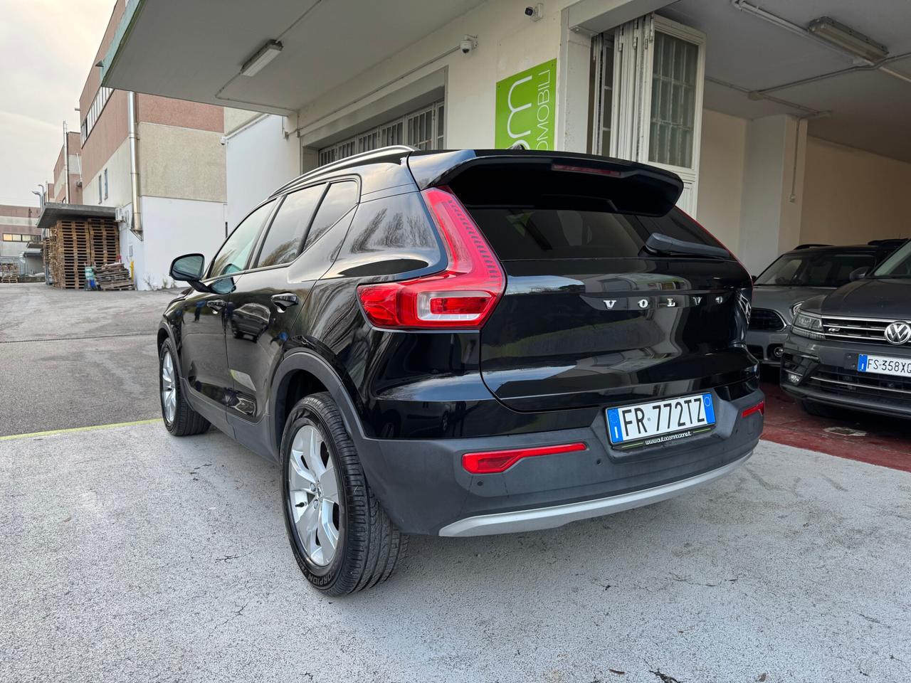 Volvo XC40 D3 AWD MOMENTUM GEART 1P GARANZIA24MESI