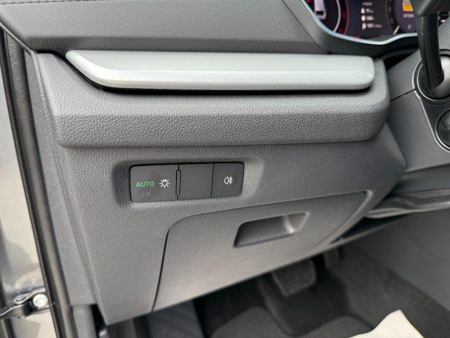 SKODA Octavia 2.0 TDI DSG Selection LED ACC DAB+ Smart Link