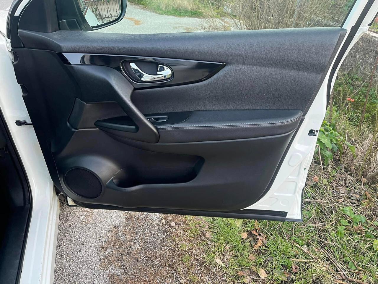 Nissan Qashqai 1.6 dCi 4WD 131CV TETTO N-Connecta