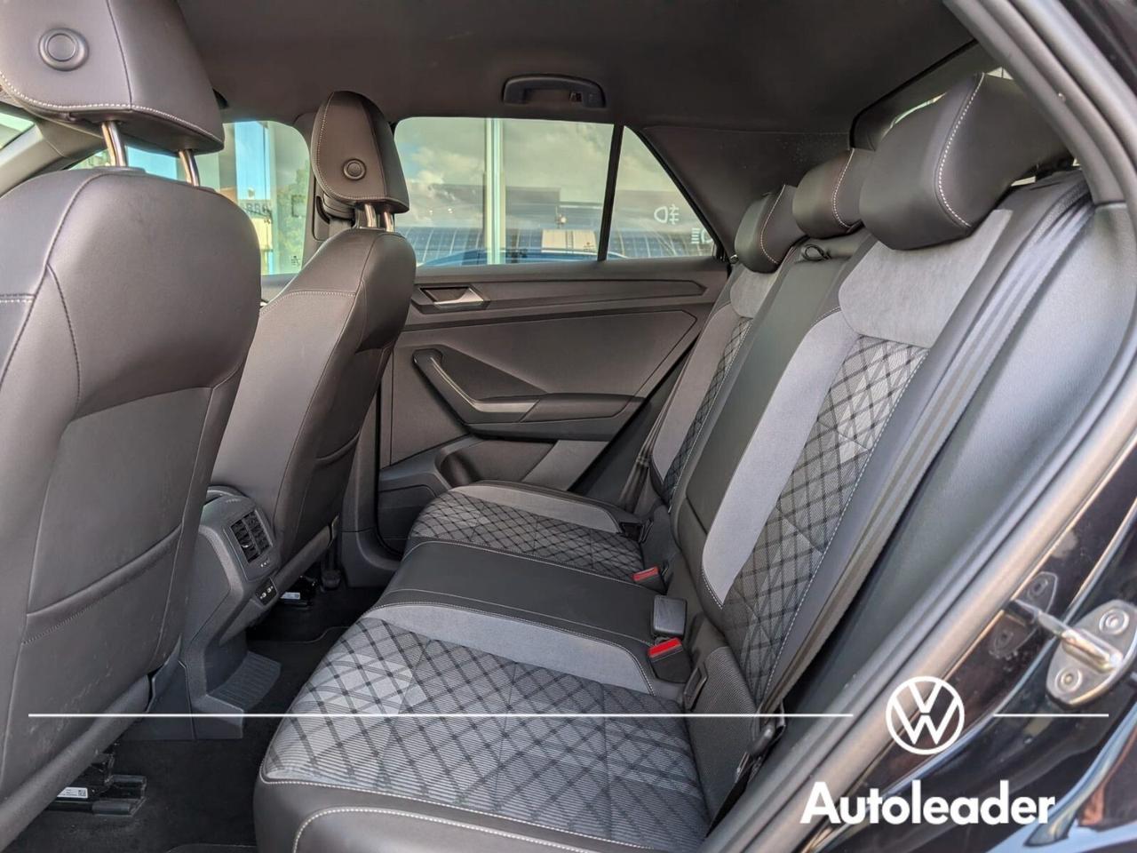 Volkswagen T-Roc 2.0 TDI SCR 150 CV DSG 4MOTION R-Line