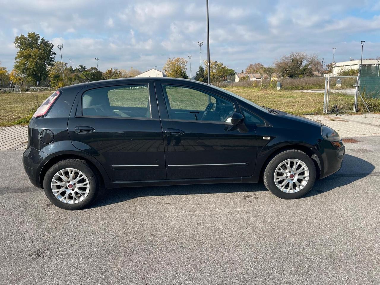 Fiat Punto Evo 1.4 5 porte Dynamic GPL