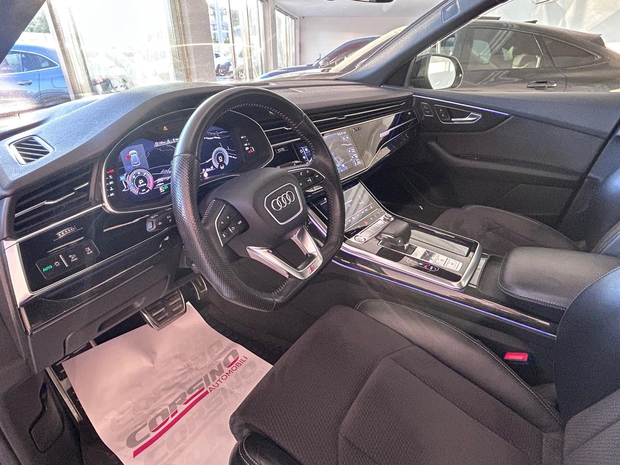 Audi Q8 50 TDI 286 CV quattro Sport black Edition