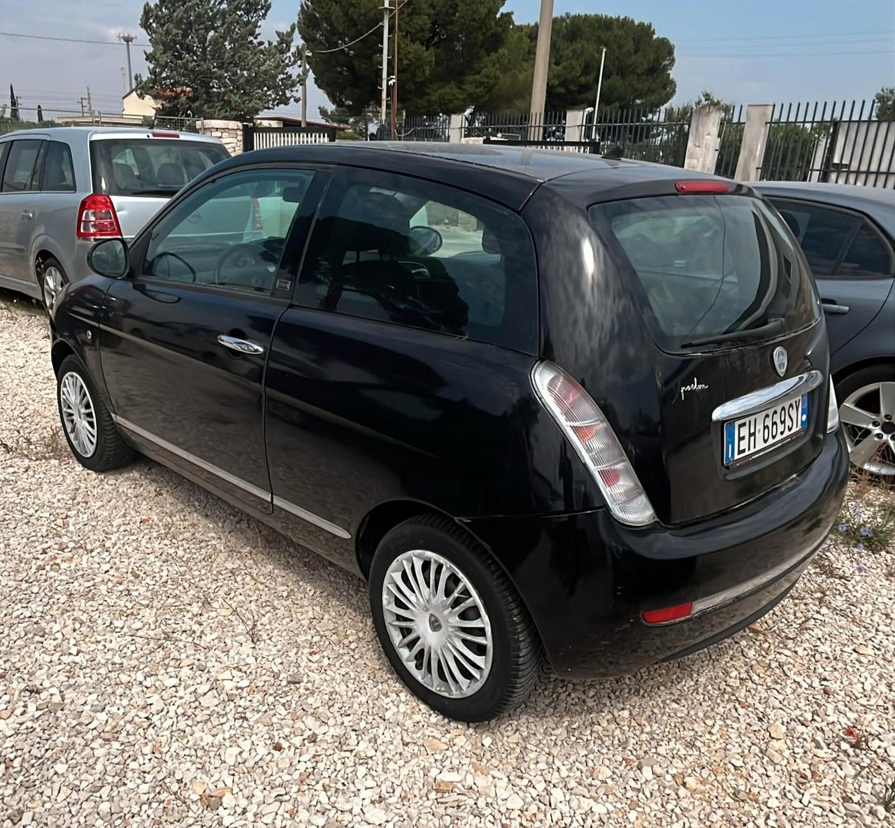 Lancia Ypsilon Unica