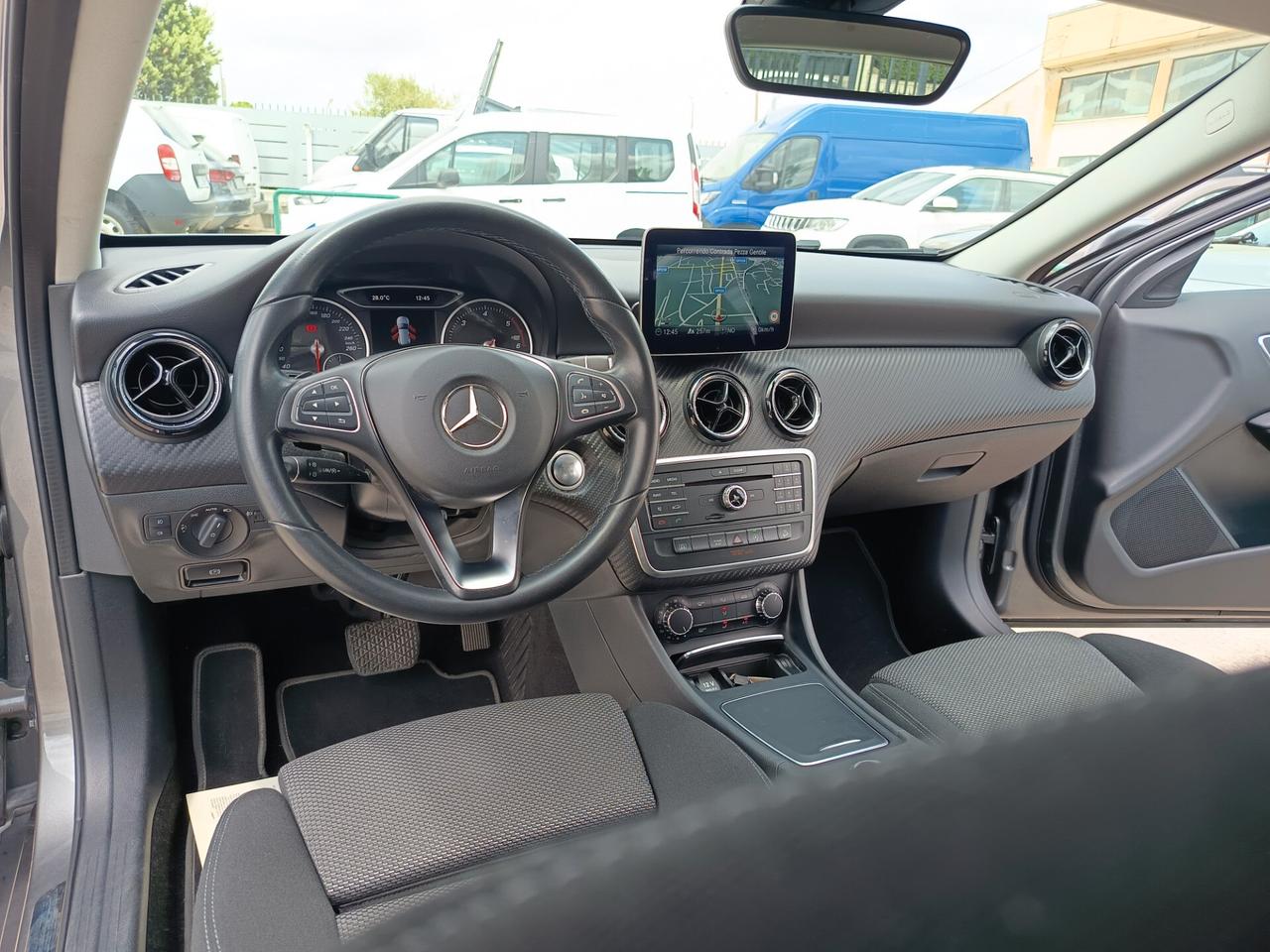 Mercedes-benz GLA 200 d Automatic 4Matic Business